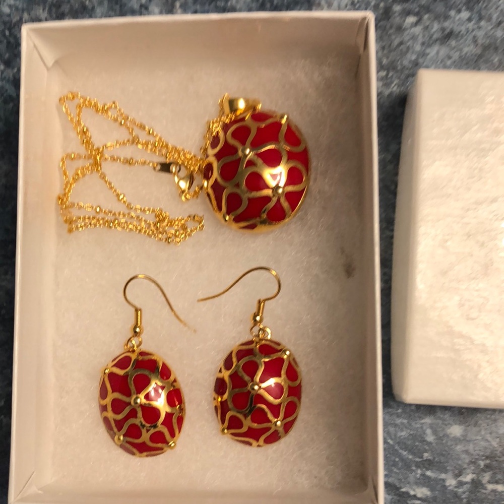 Pendant and Drop Earring Set, NIB